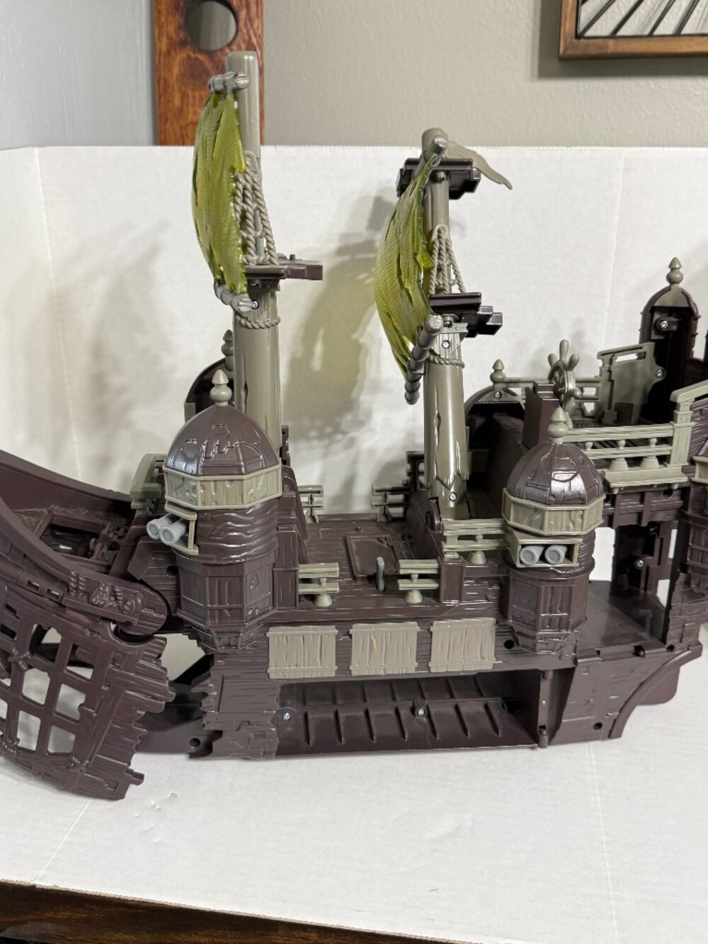 Disney Spin Master Pirates Of The Caribbean Silent Mary Ghost Ship Only Base  Pi